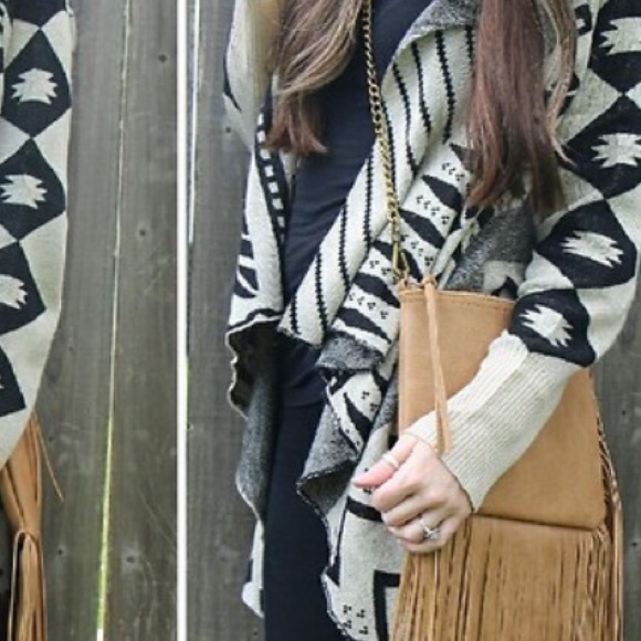 Carlos Santana Fringe Purse - Picture 8 of 11